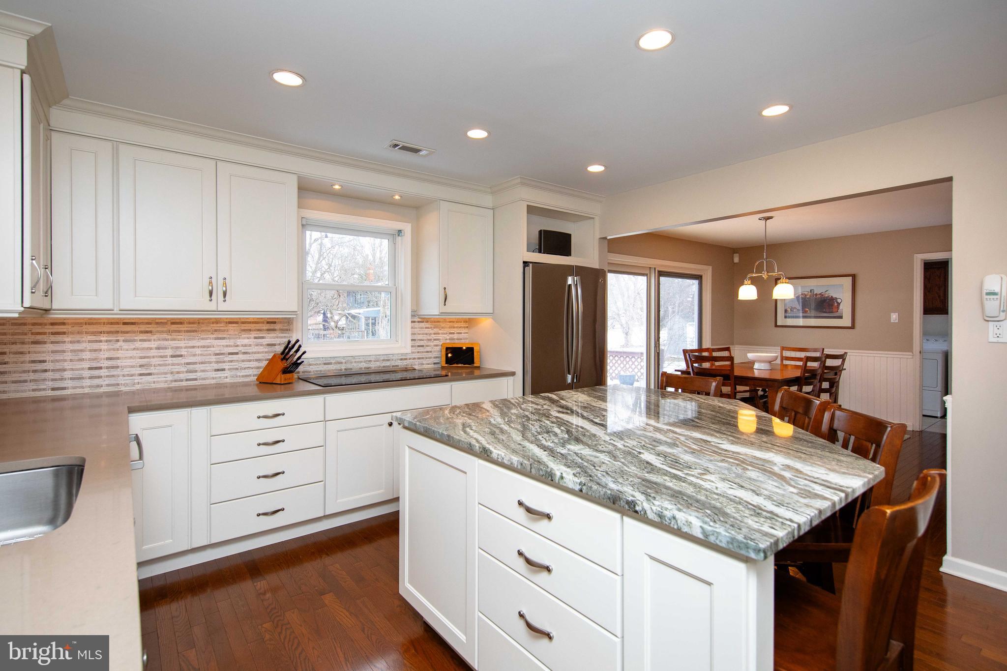 GWYNEDD KNOLL - Residential