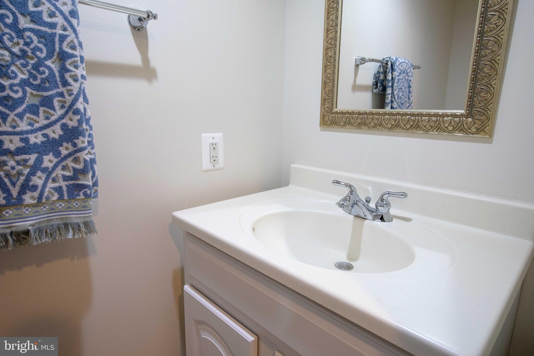 GWYNEDD KNOLL - Residential