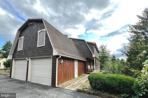 516 N EARL STREET SHIPPENSBURG PA 17257