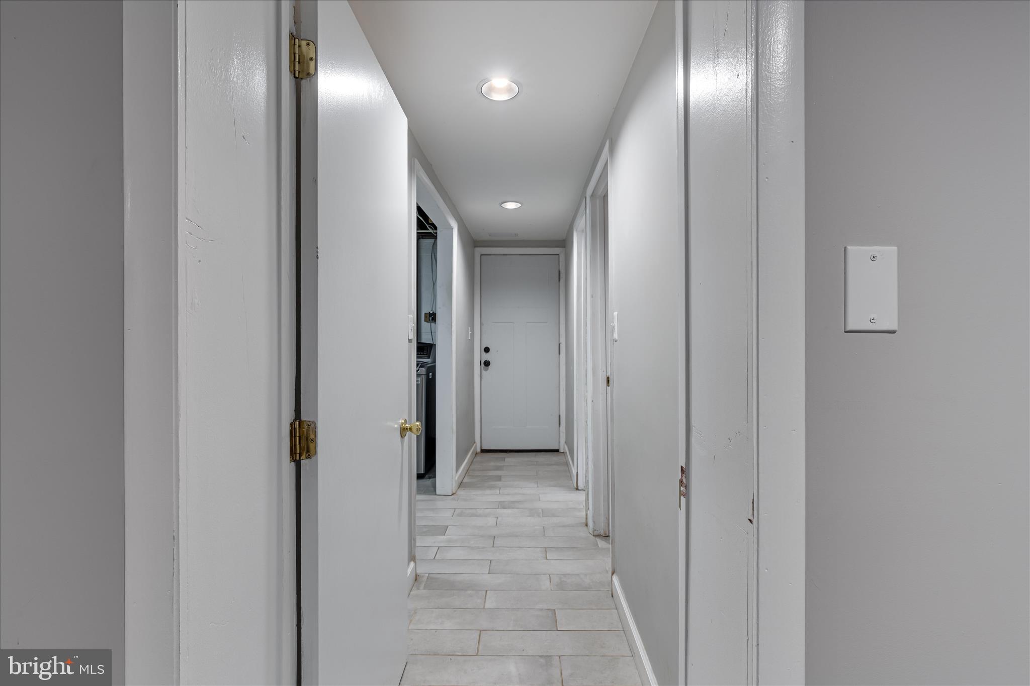 LANDOVER - Residential