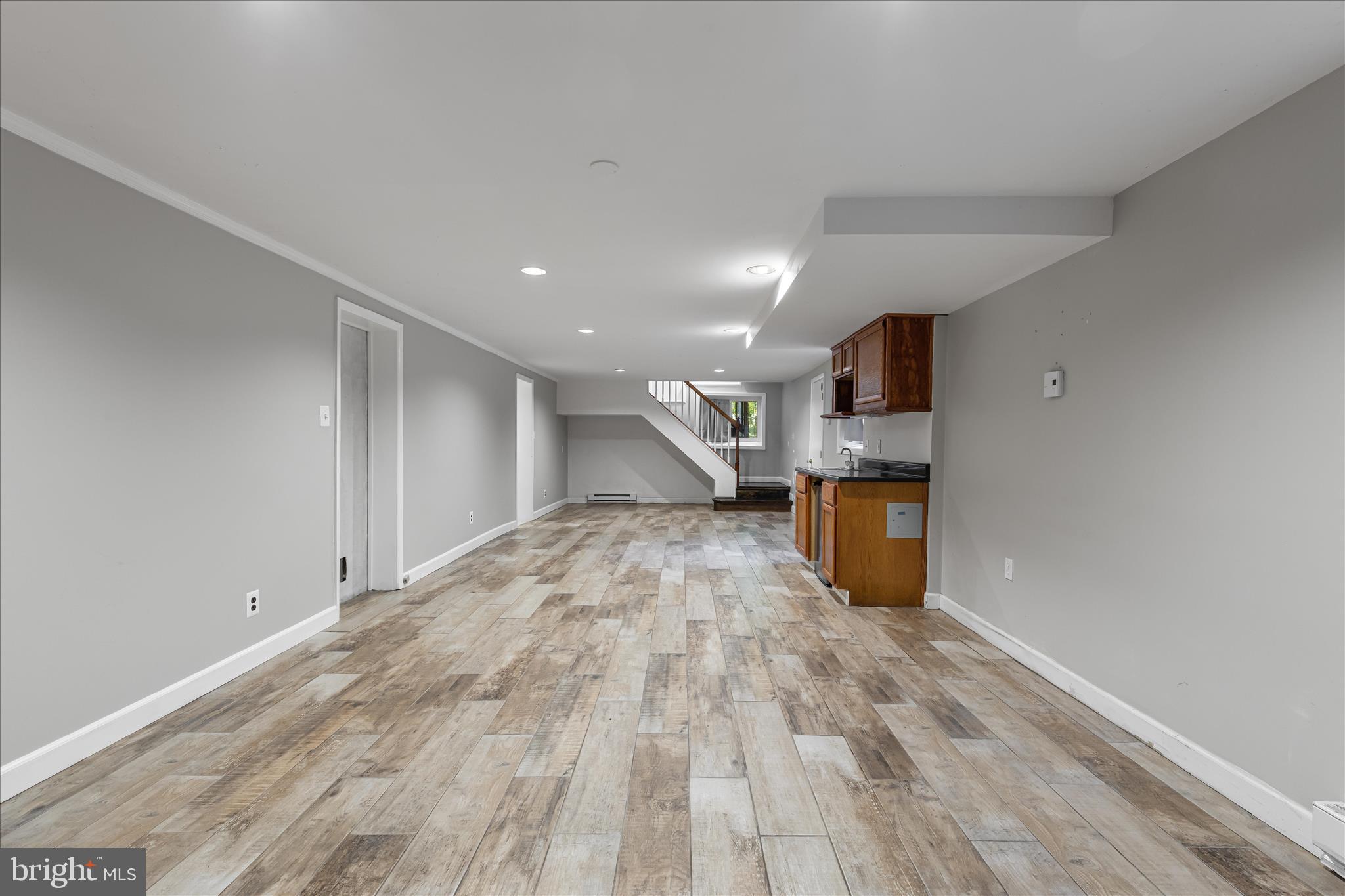 LANDOVER - Residential