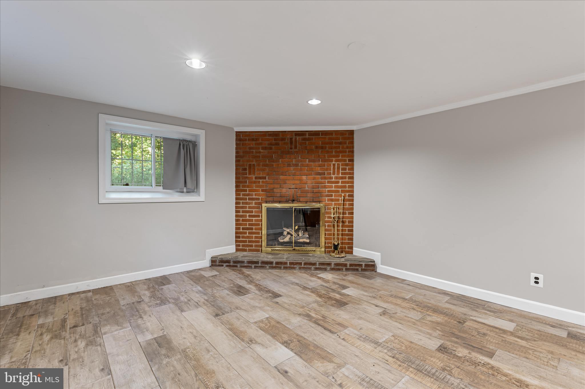 LANDOVER - Residential