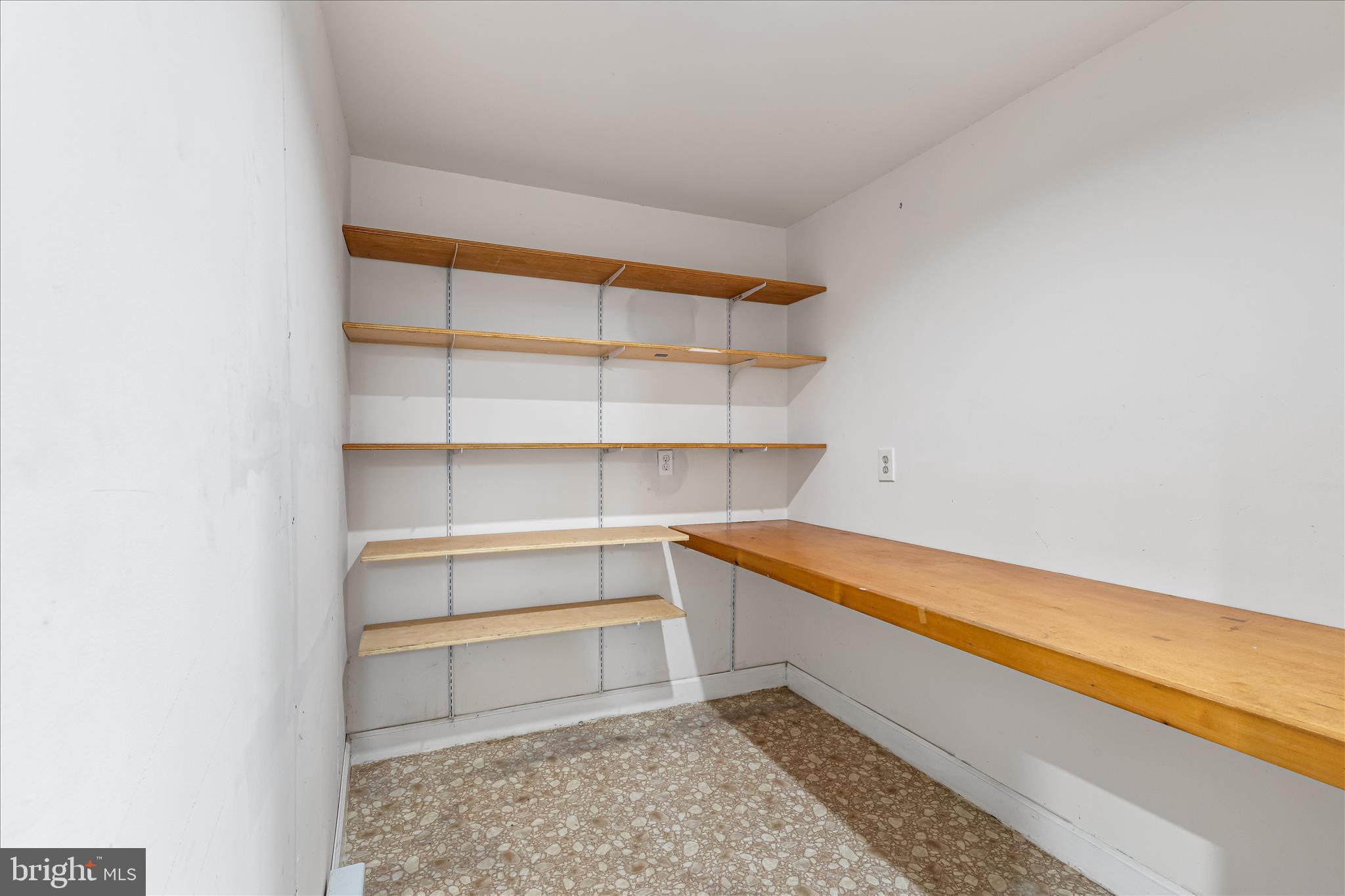 LANDOVER - Residential