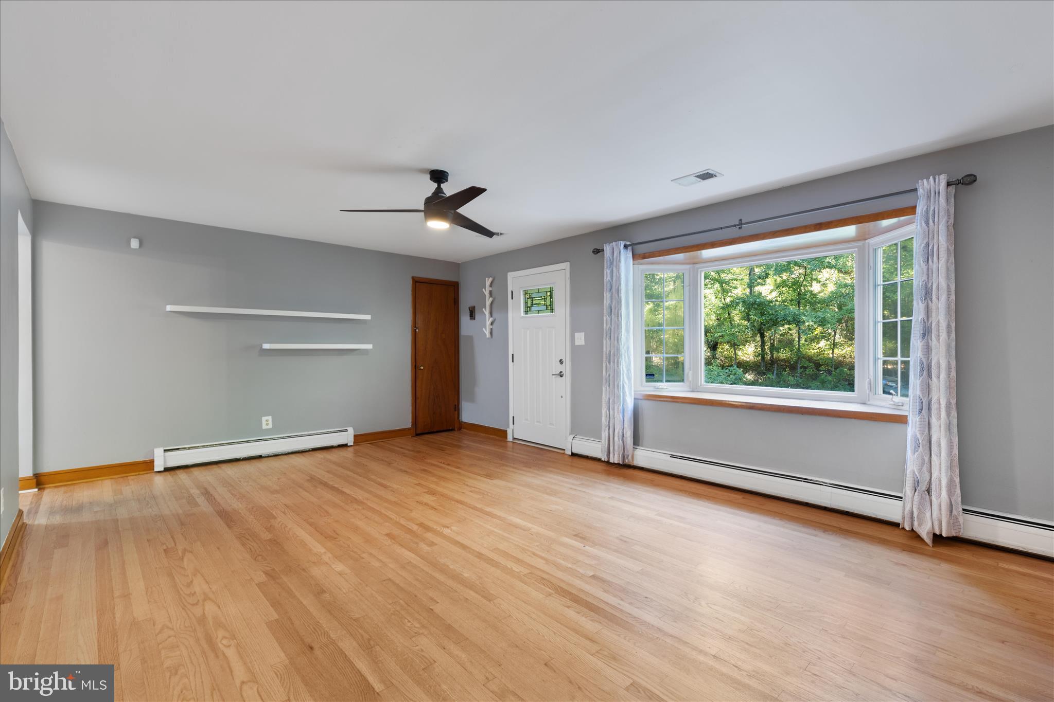 LANDOVER - Residential