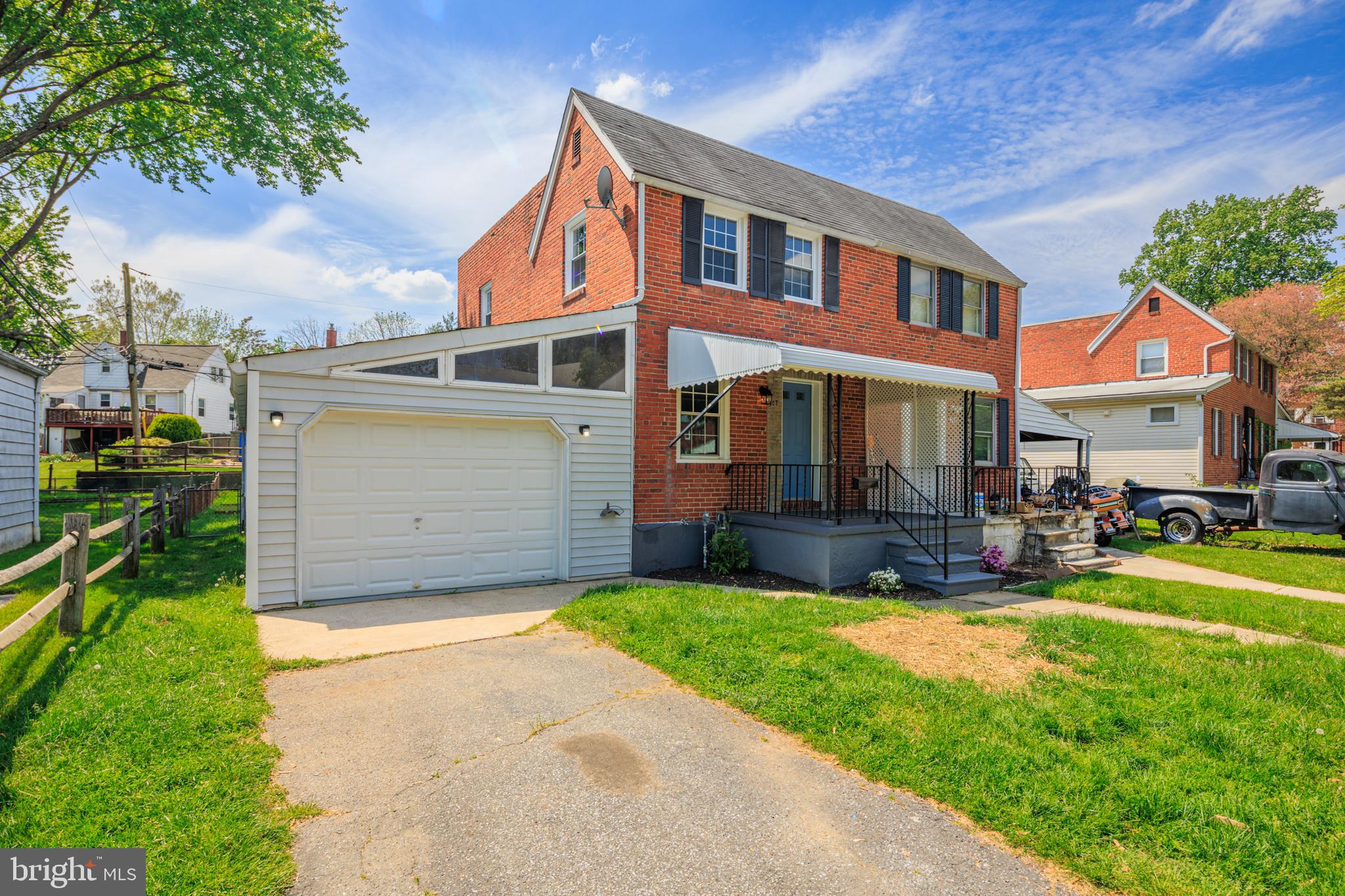 KEN KNOLL - Residential