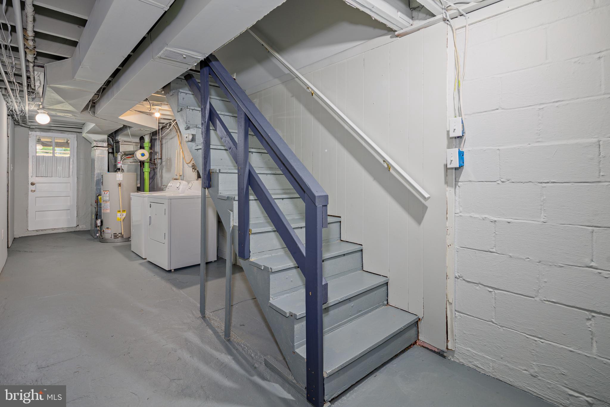 KEN KNOLL - Residential