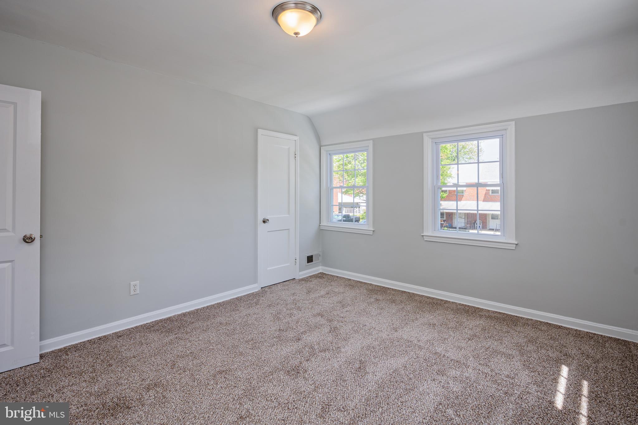 KEN KNOLL - Residential