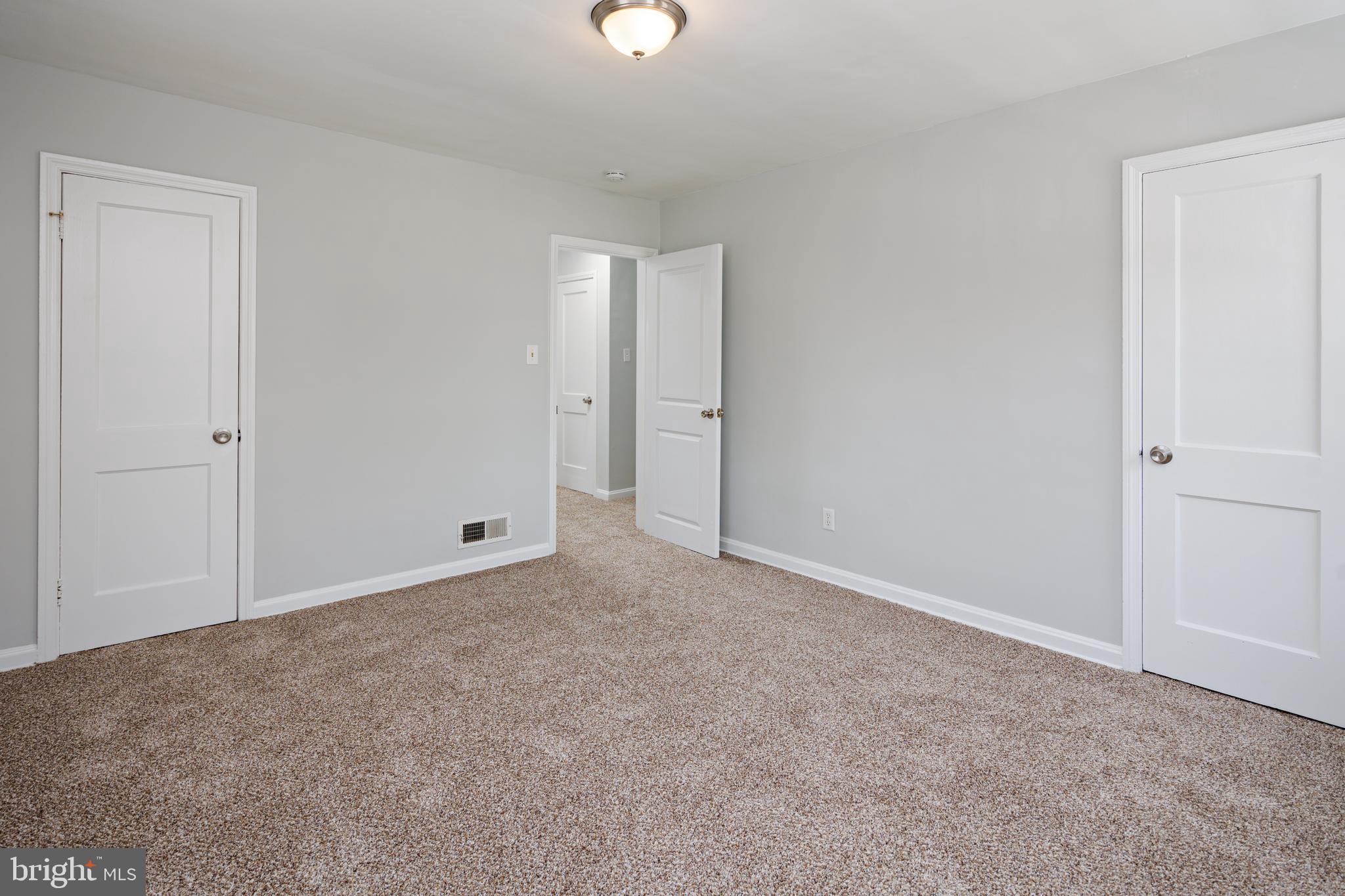 KEN KNOLL - Residential