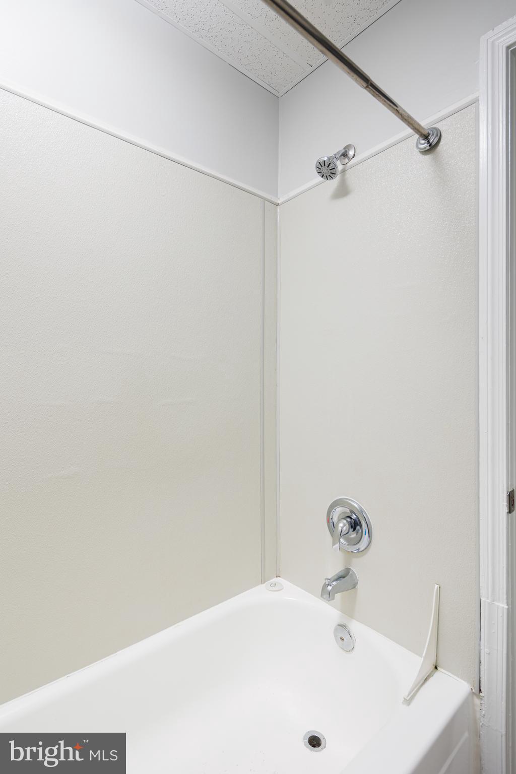 KEN KNOLL - Residential