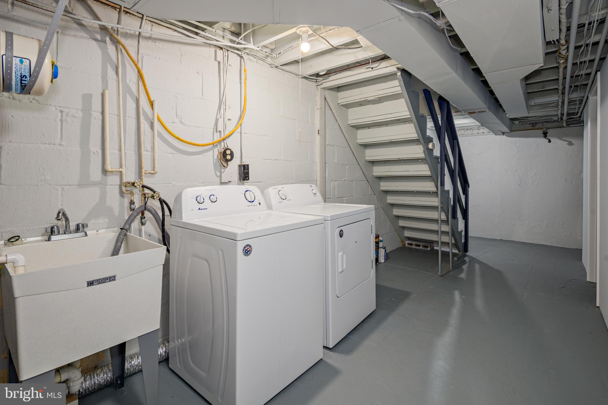 KEN KNOLL - Residential