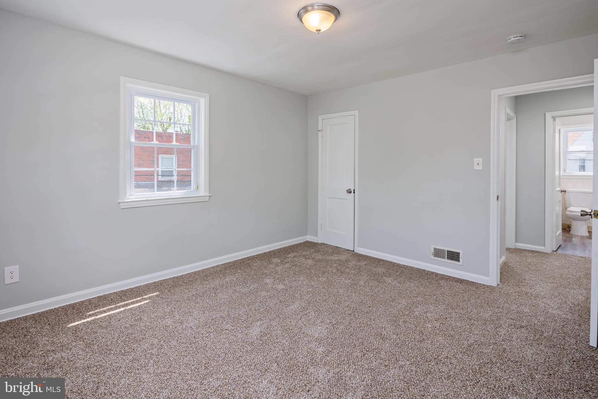 KEN KNOLL - Residential