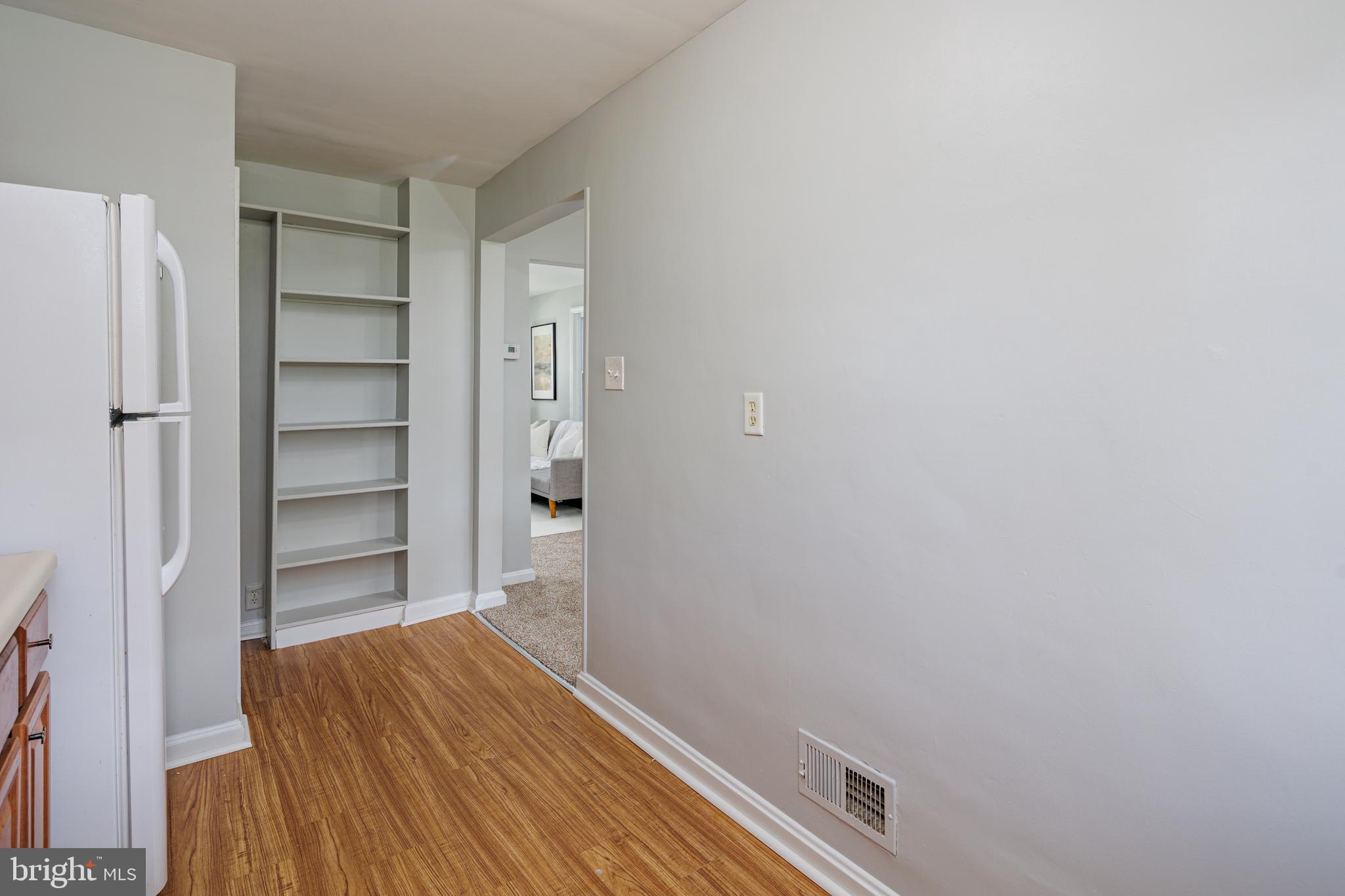 KEN KNOLL - Residential