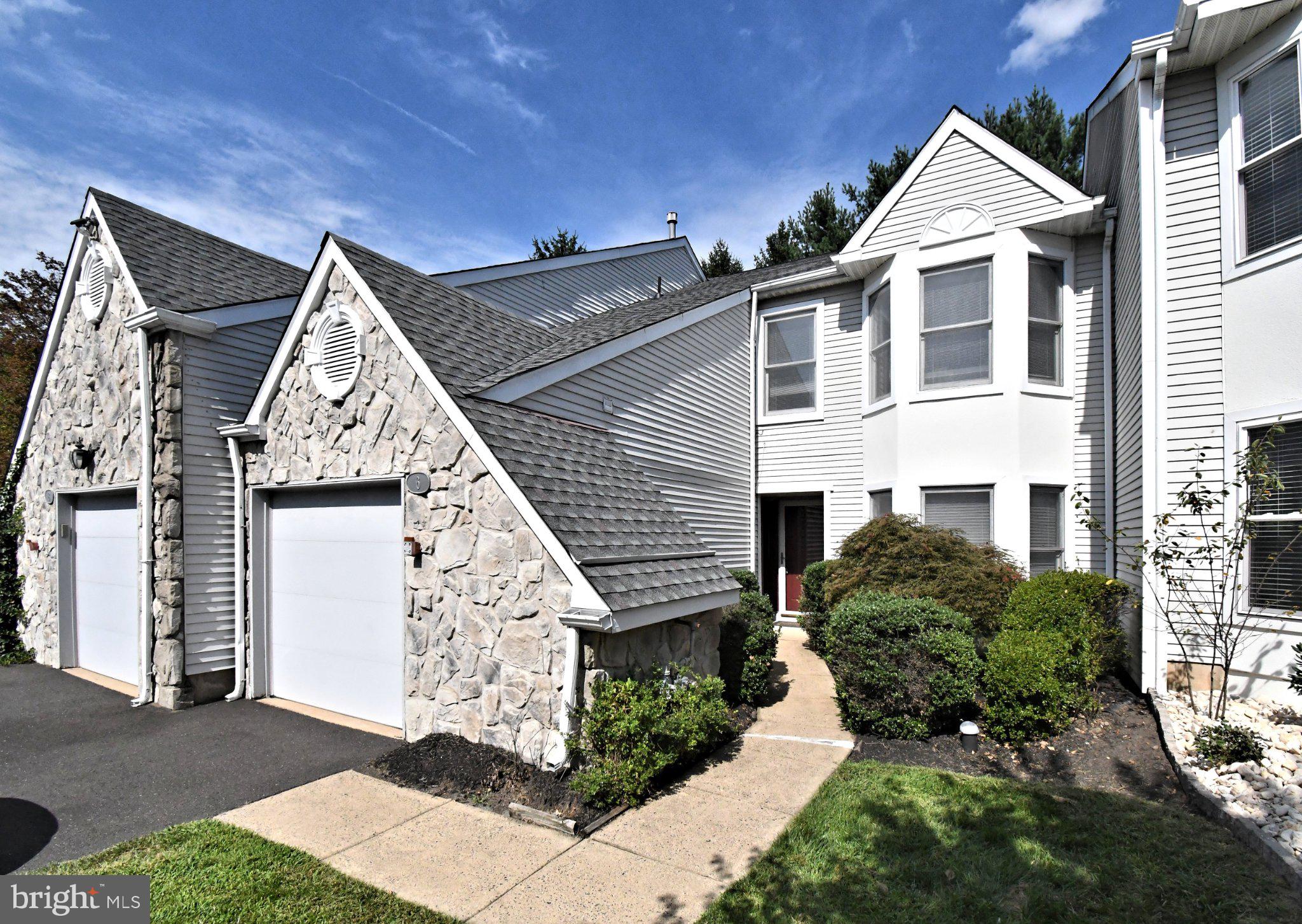 6 KANON COURT