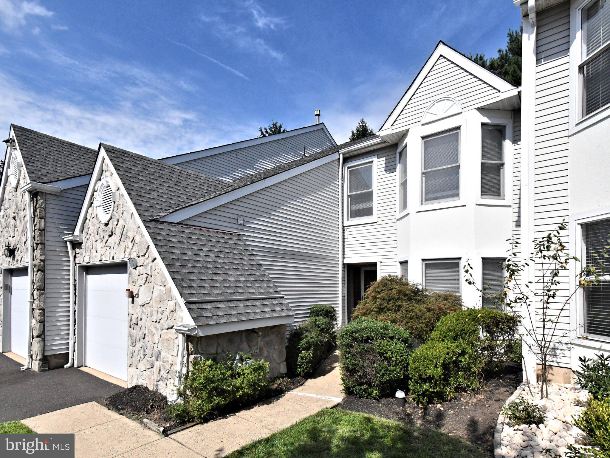 6 KANON COURT