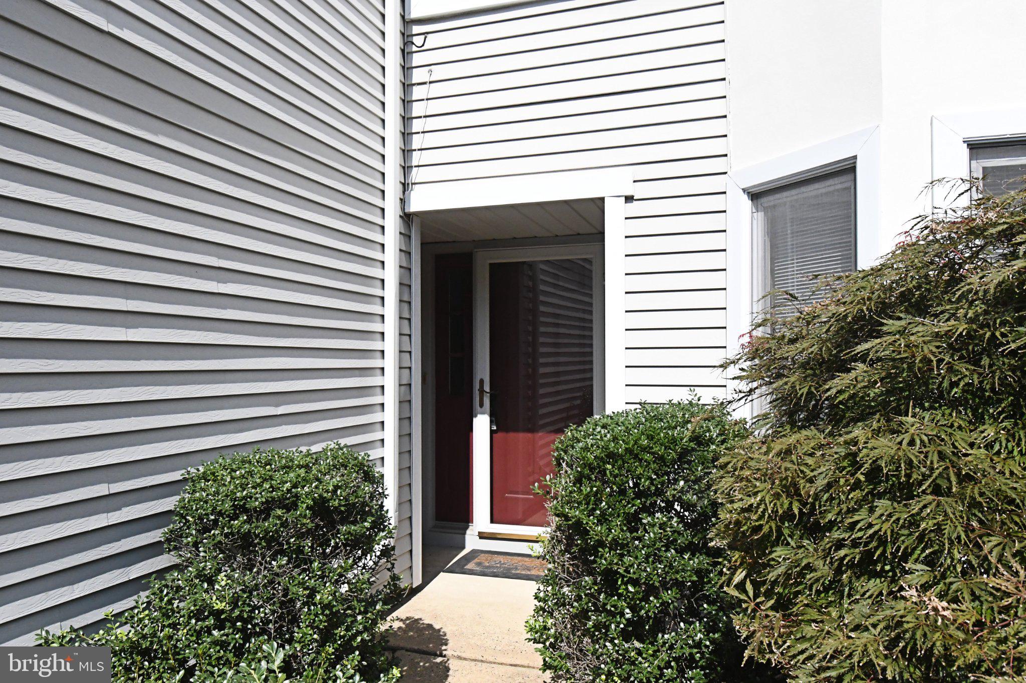 6 KANON COURT