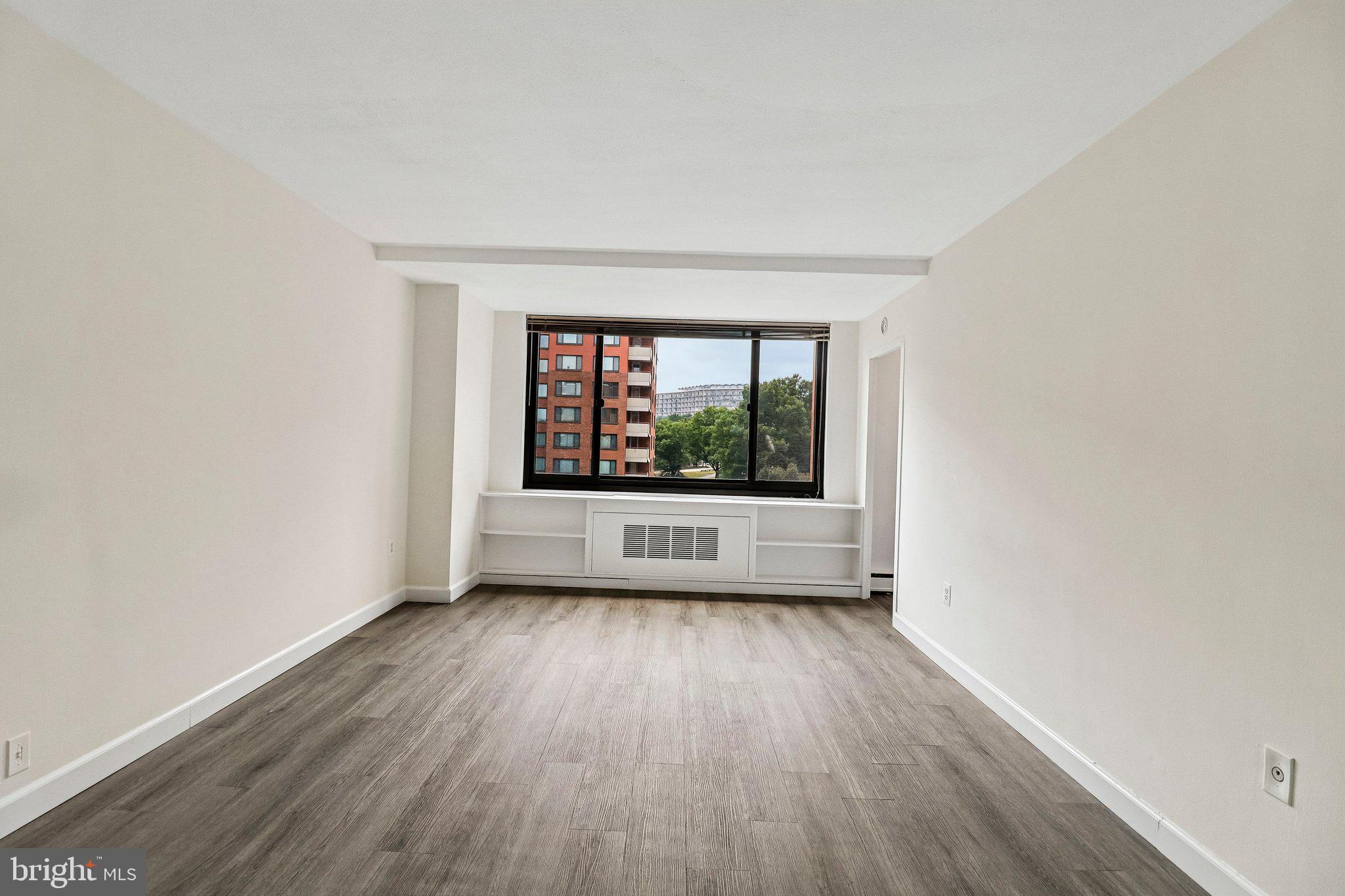 1021 ARLINGTON BOULEVARD 834