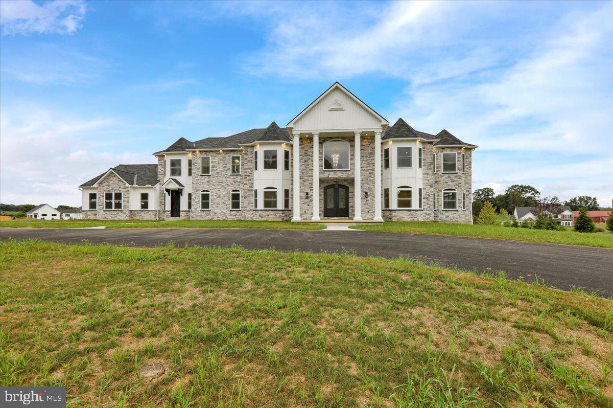 GREEN VALLEY CROSS - Residential