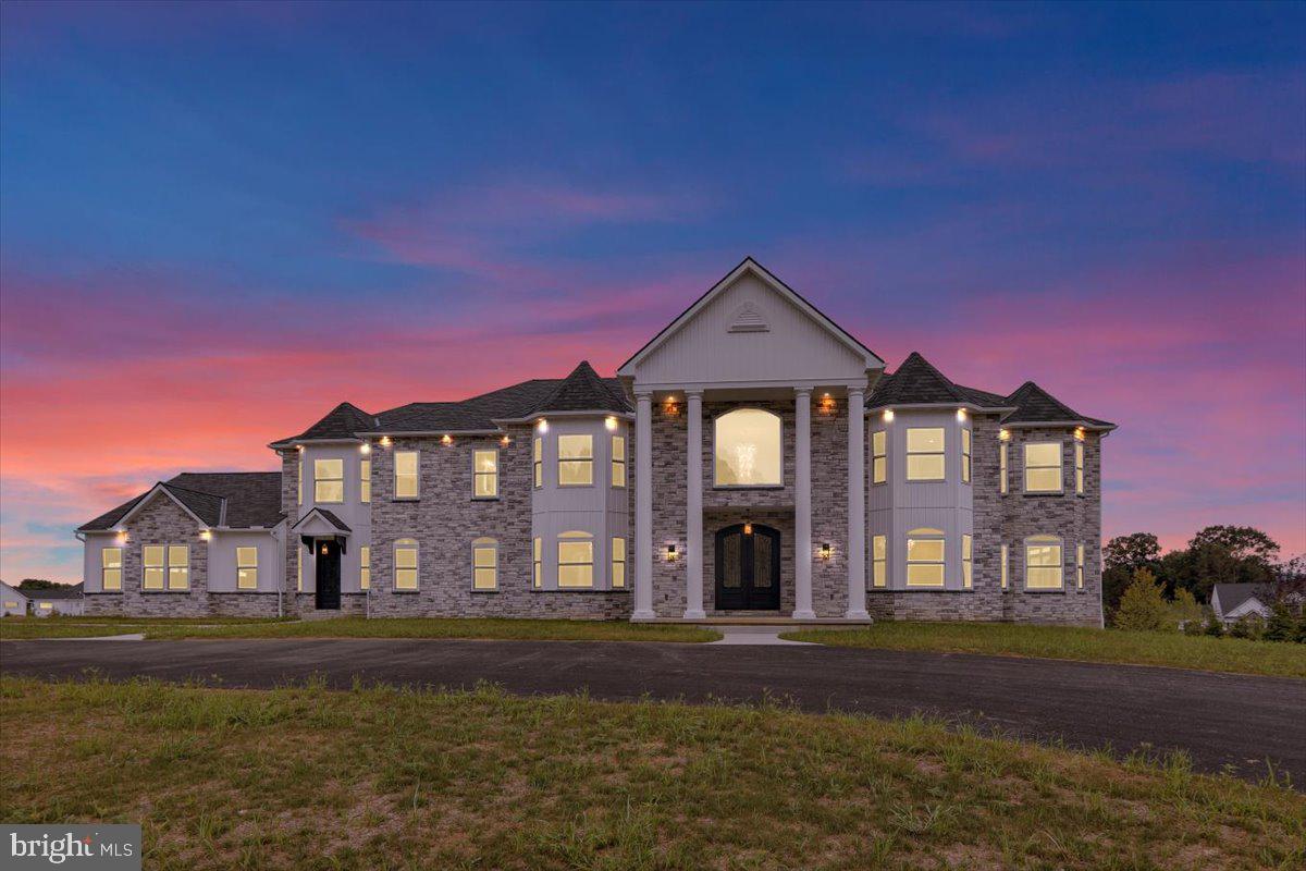 GREEN VALLEY CROSS - Residential