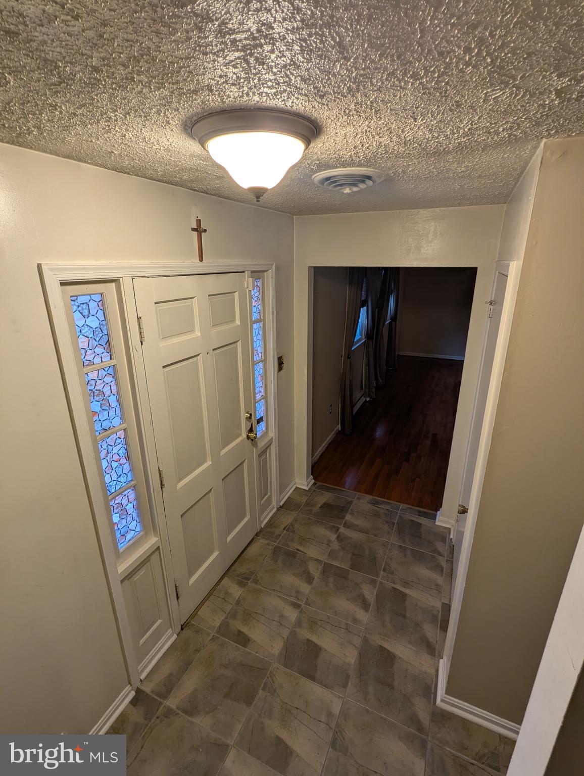 FOREST KNOLLS 01 - Residential