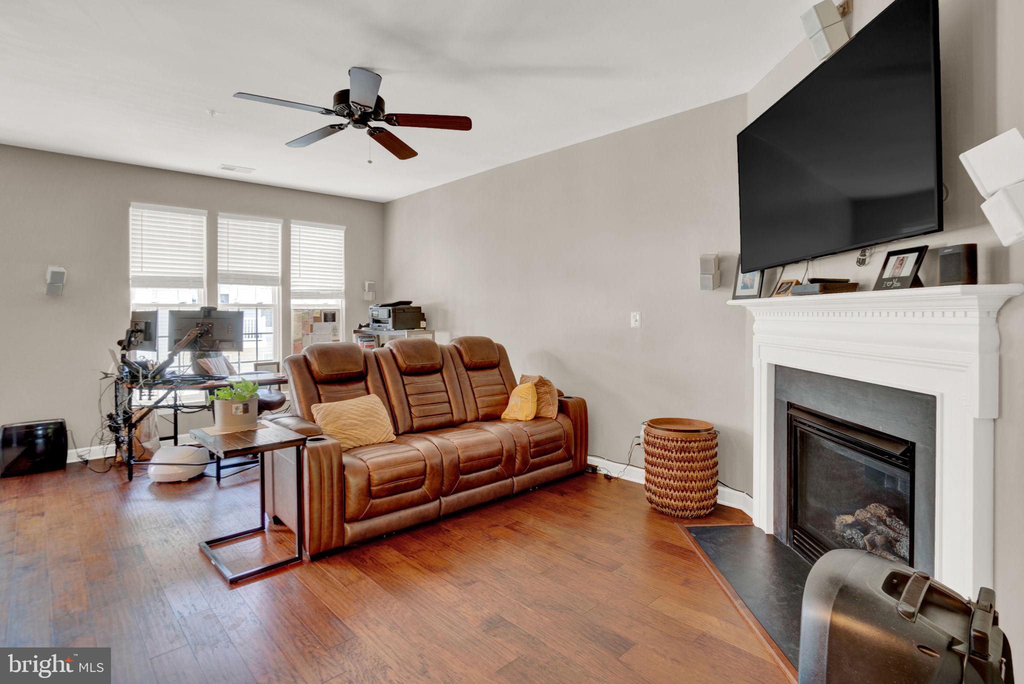 POTOMAC CLUB - Residential Lease