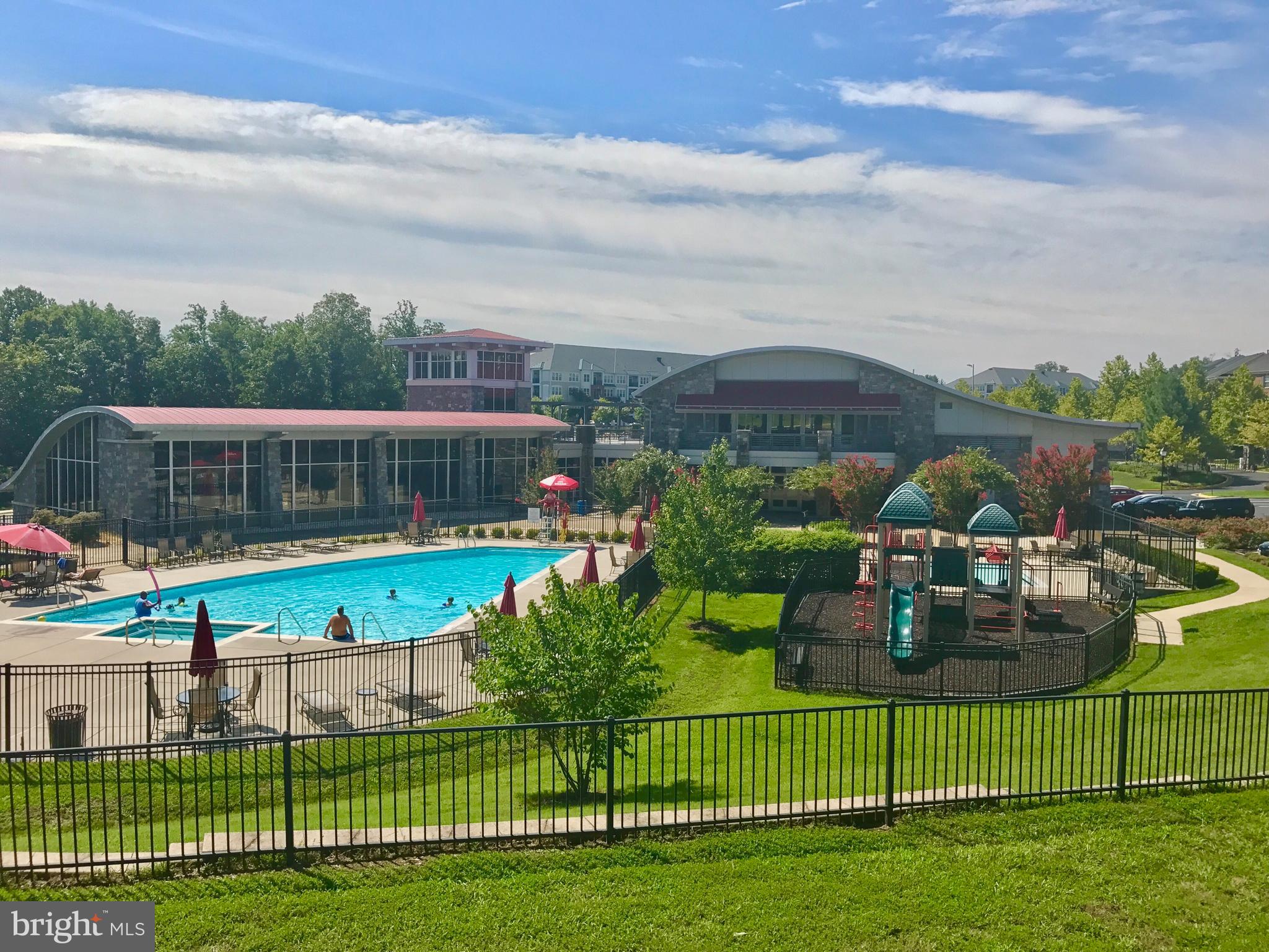 POTOMAC CLUB - Residential Lease