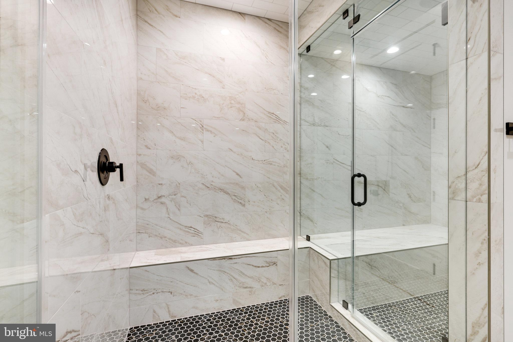 FAIRFAX VILLA - Residential