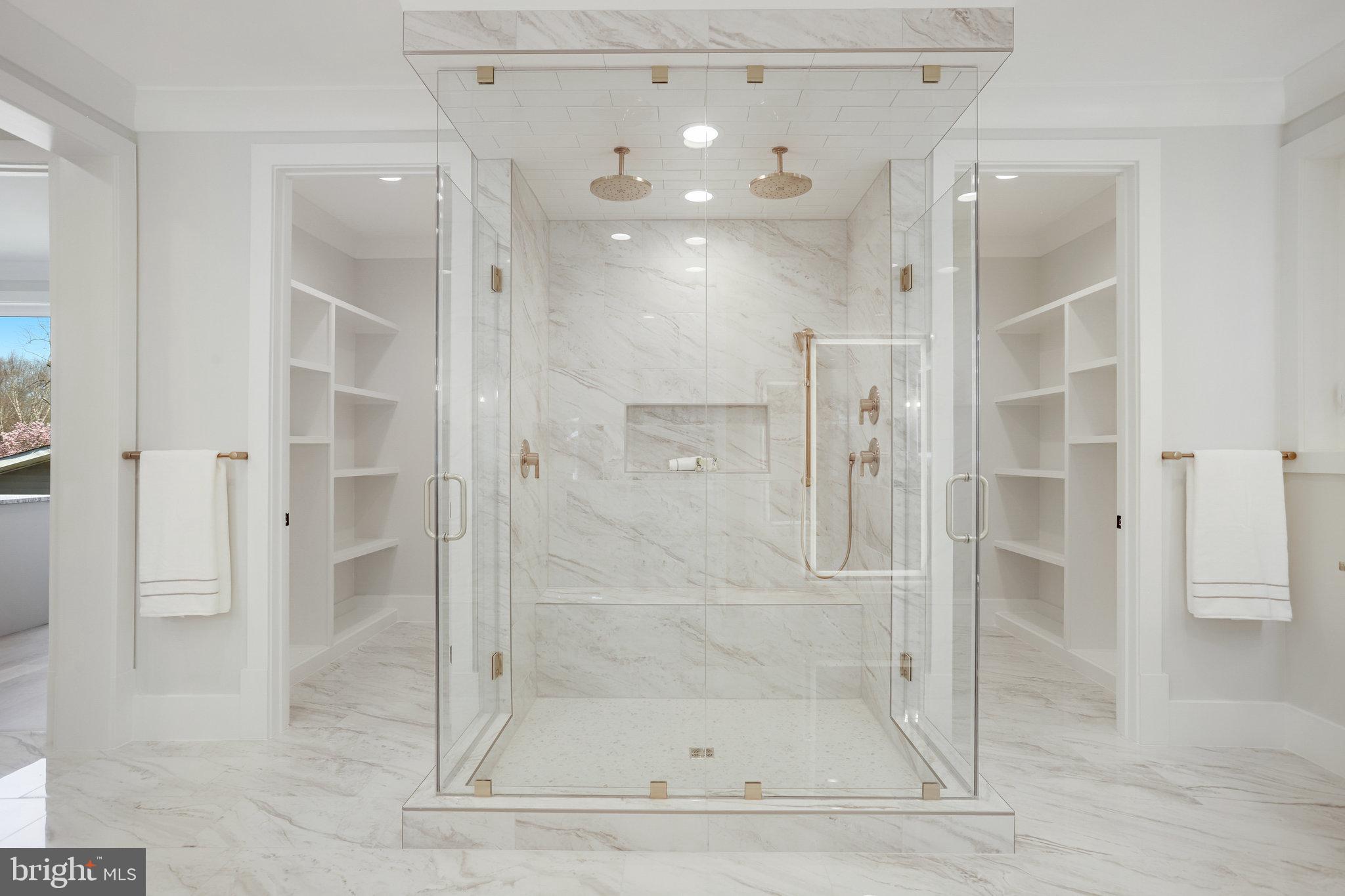 FAIRFAX VILLA - Residential