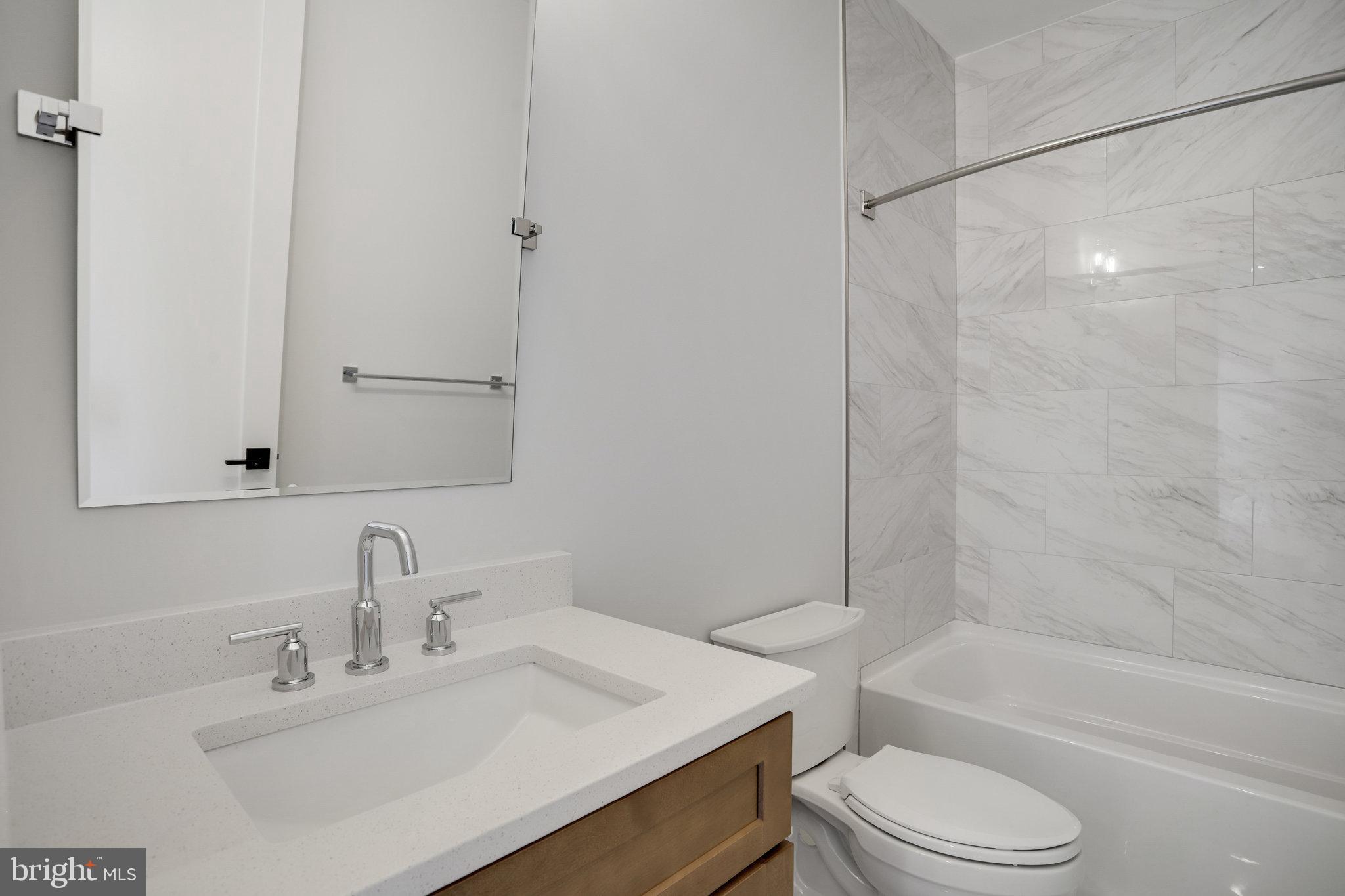 FAIRFAX VILLA - Residential