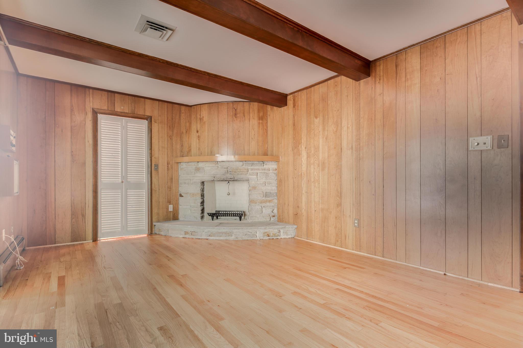 THE OAKS - Residential