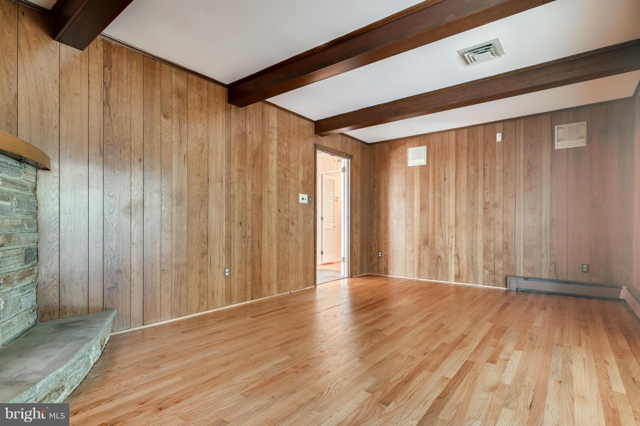 THE OAKS - Residential