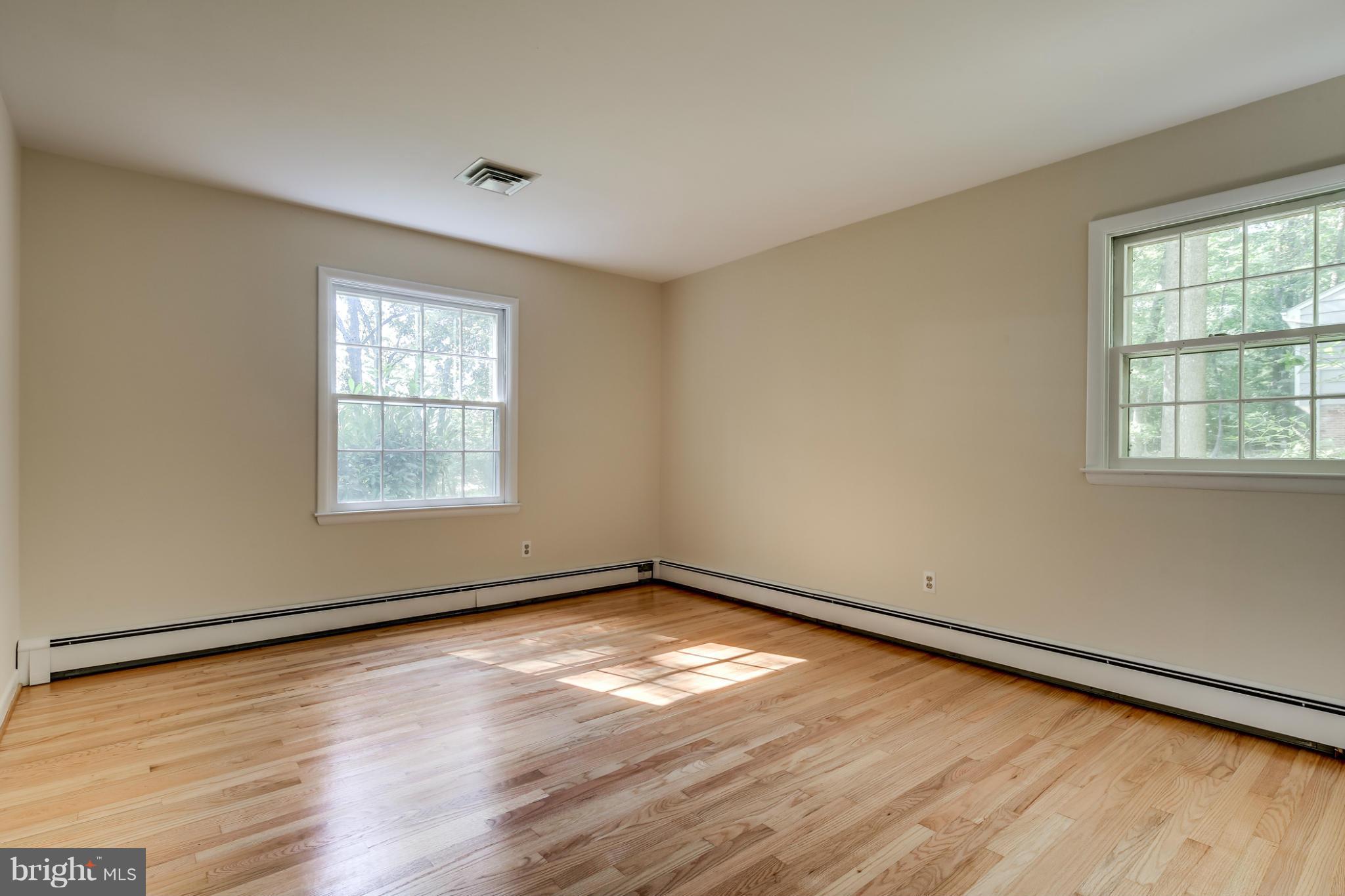 THE OAKS - Residential