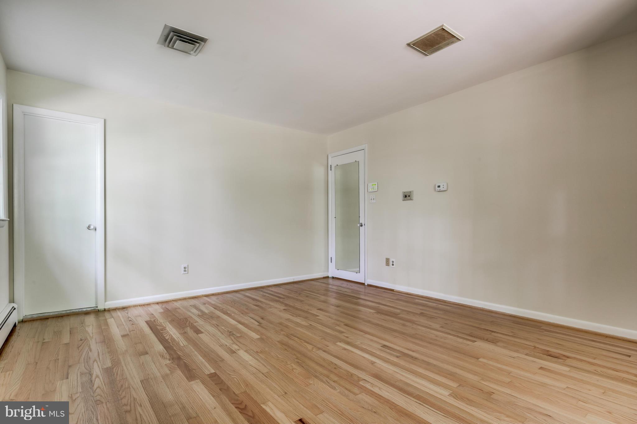 THE OAKS - Residential