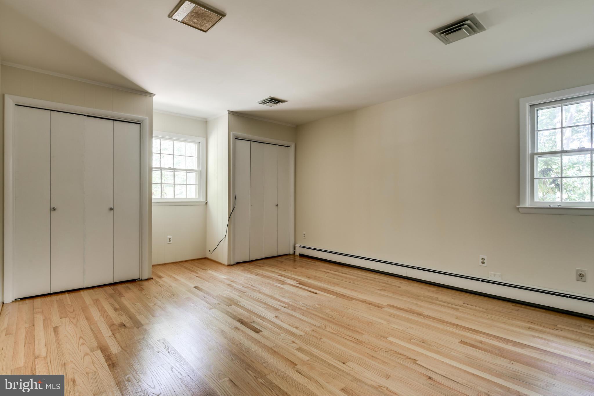 THE OAKS - Residential