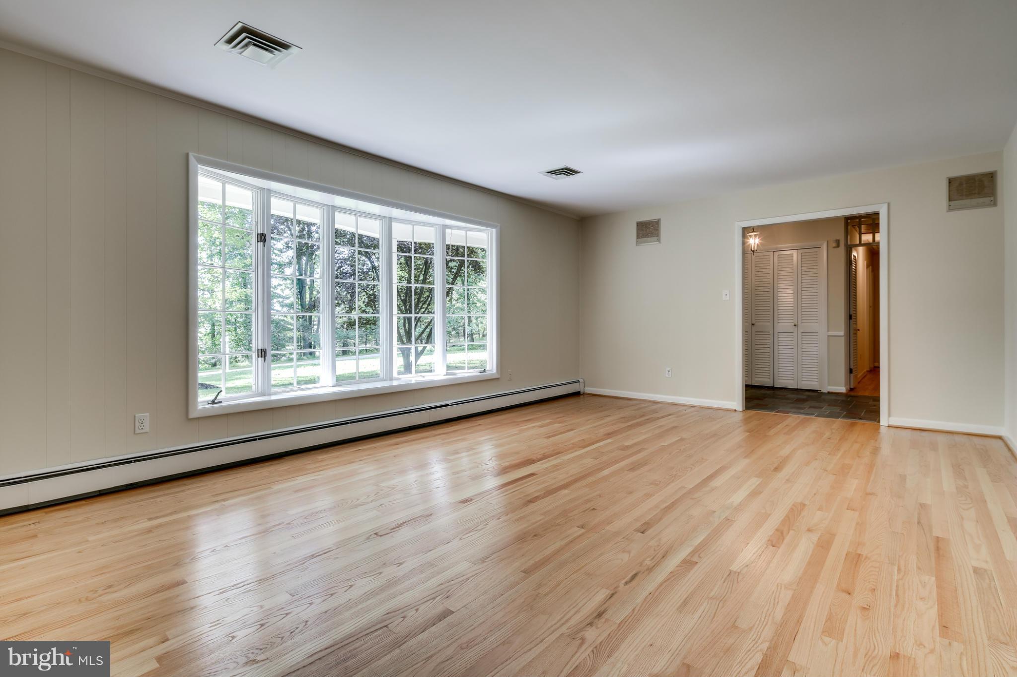 THE OAKS - Residential