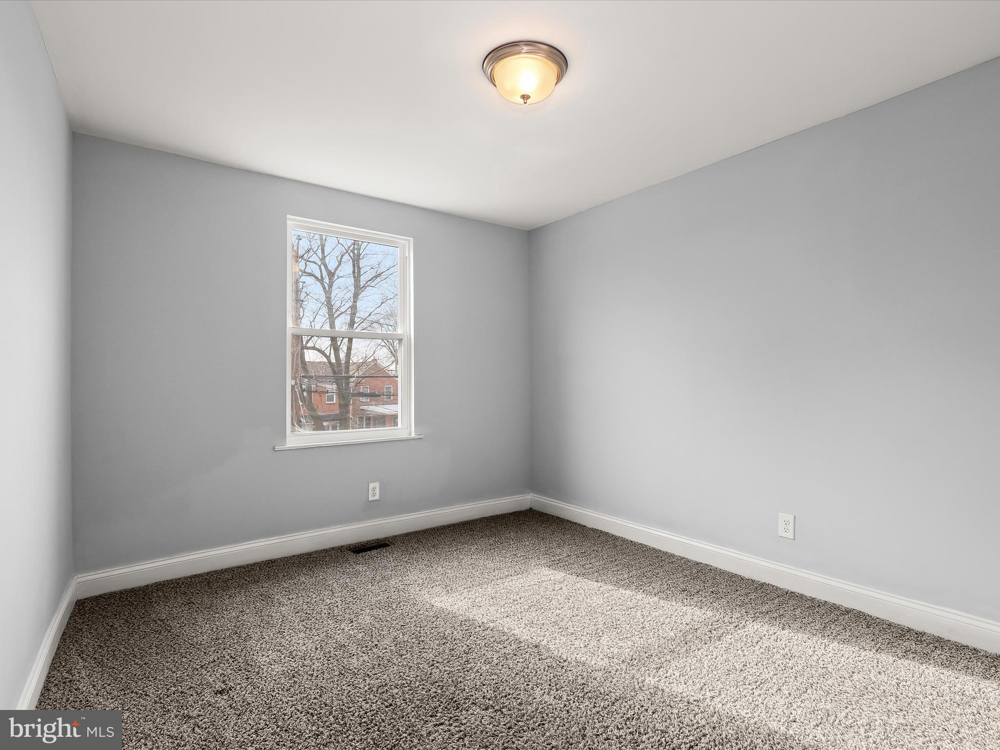 WOODMERE - Residential