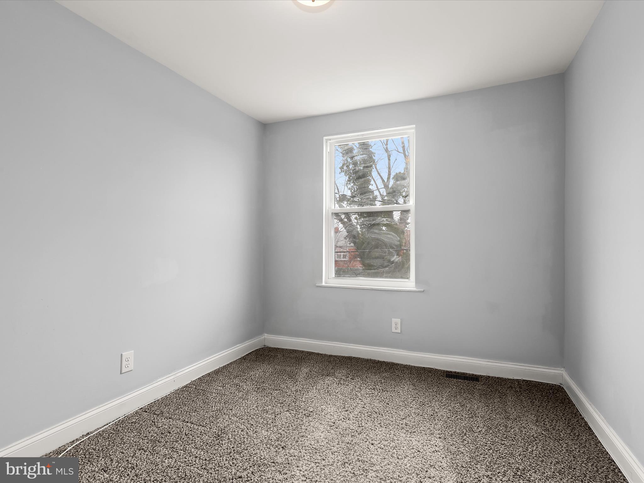 WOODMERE - Residential