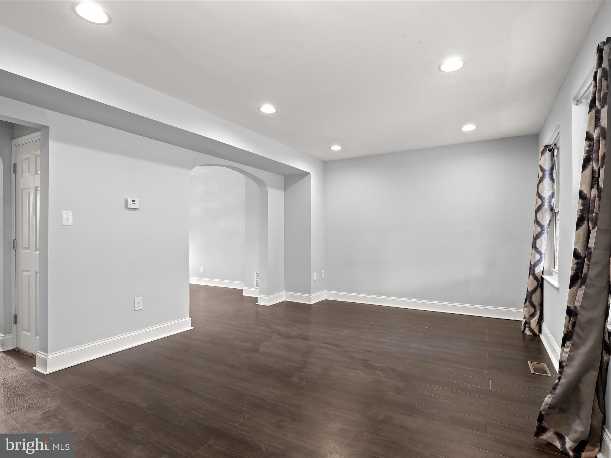 WOODMERE - Residential