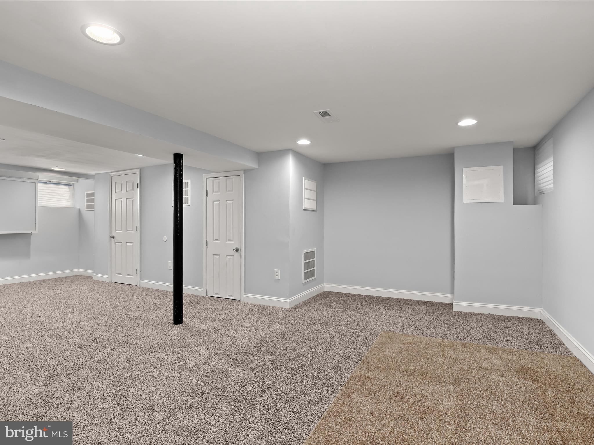 WOODMERE - Residential