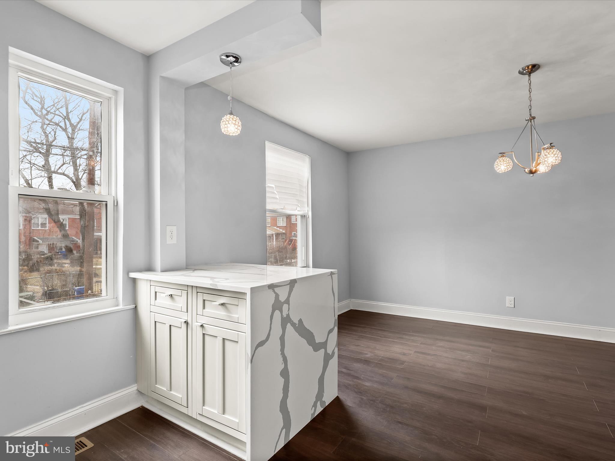 WOODMERE - Residential