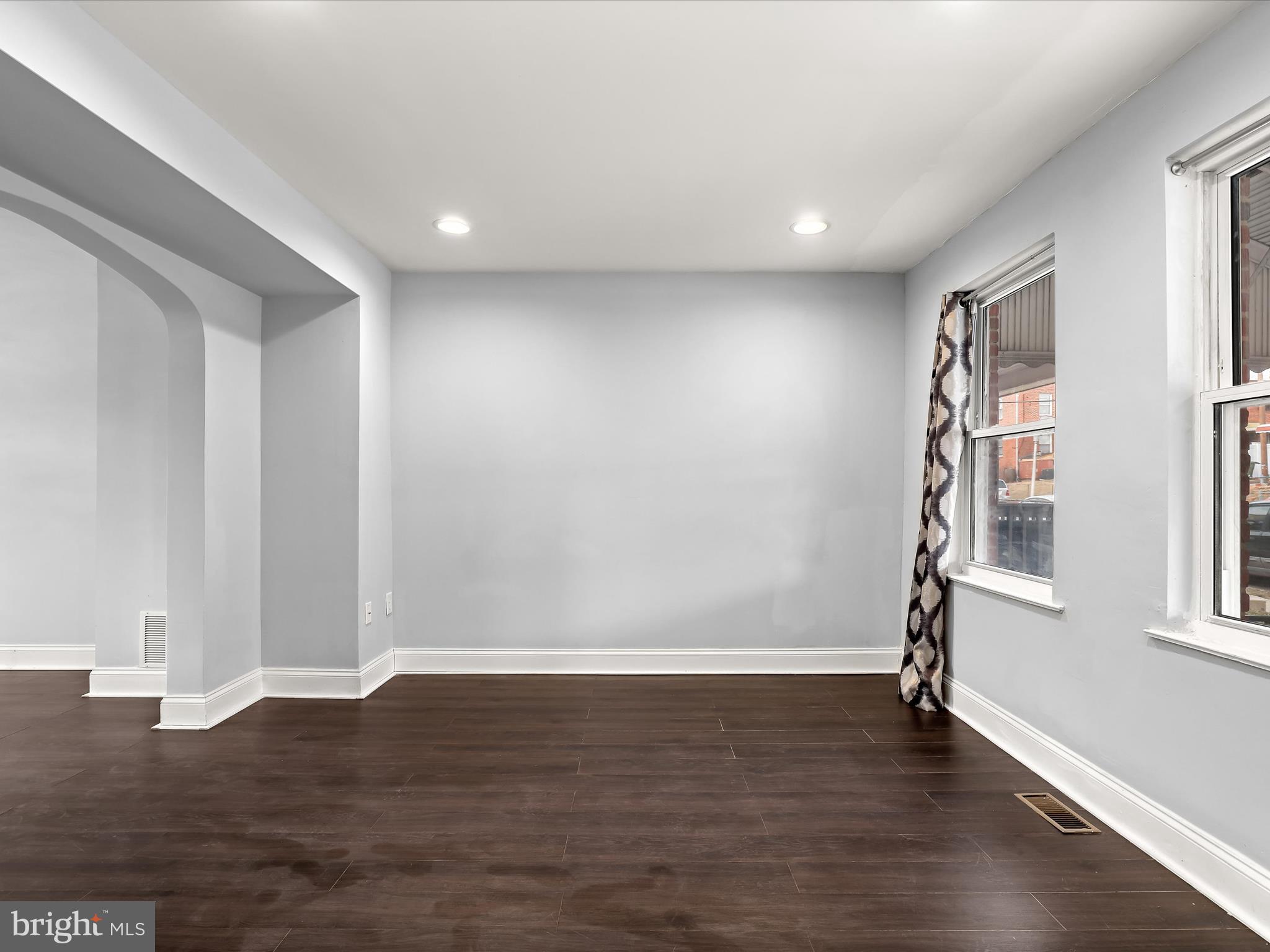 WOODMERE - Residential