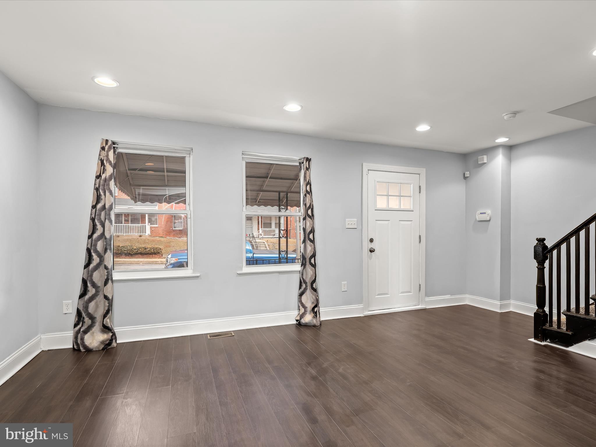 WOODMERE - Residential