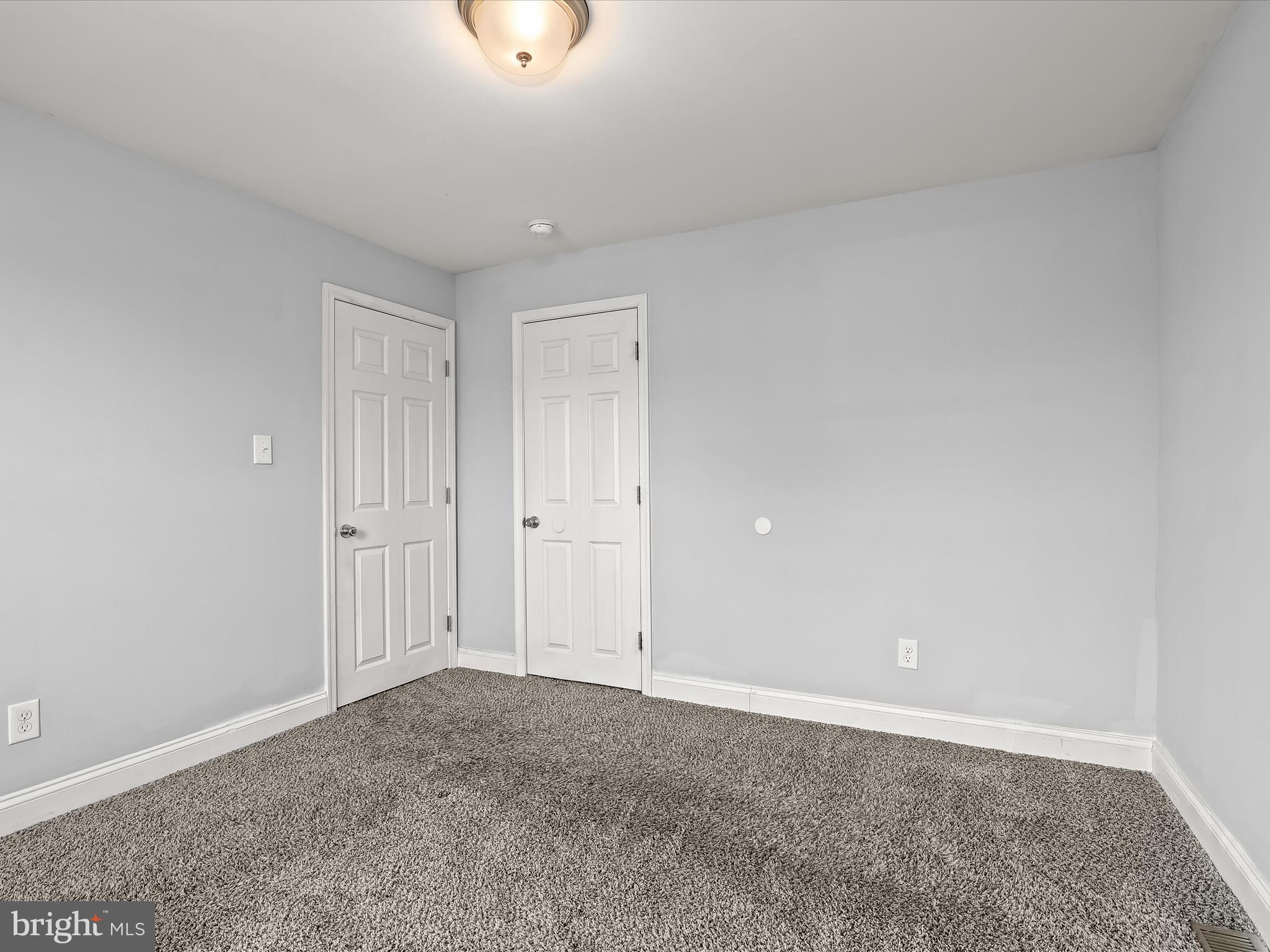 WOODMERE - Residential