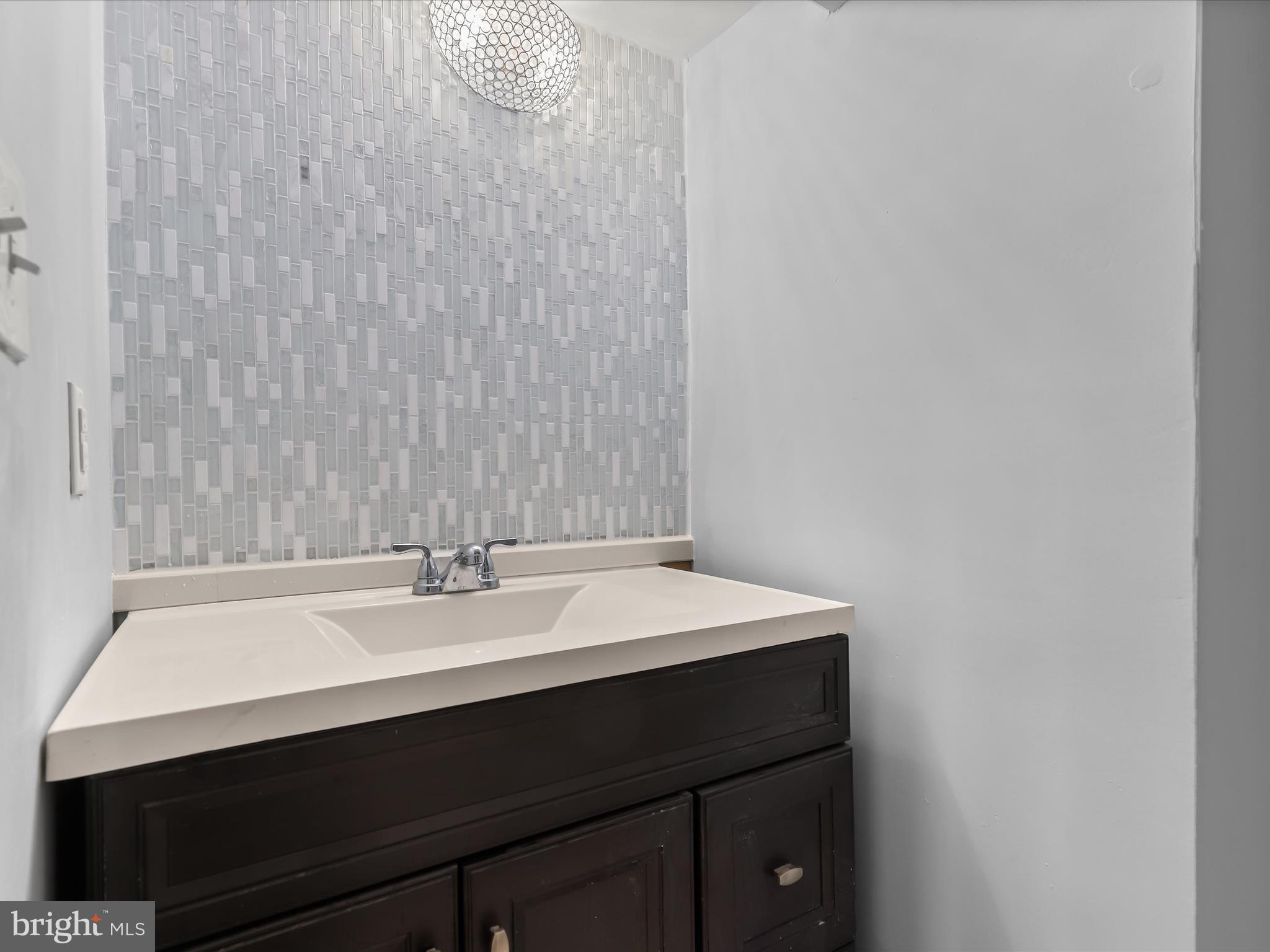 WOODMERE - Residential