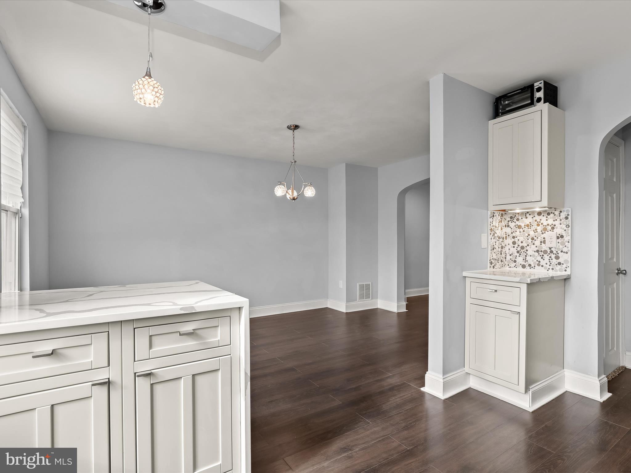 WOODMERE - Residential