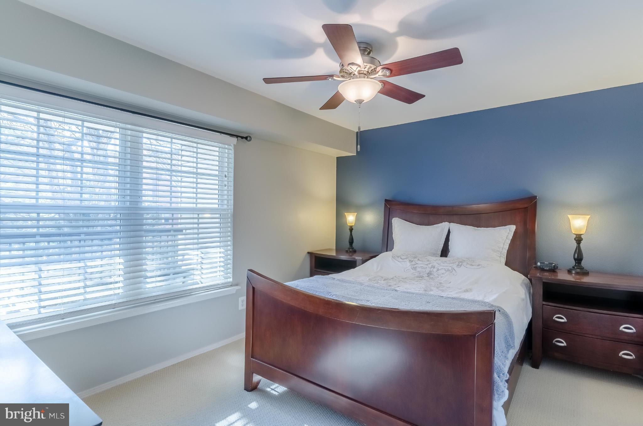 POINTE AT PARK CENTER - Residential