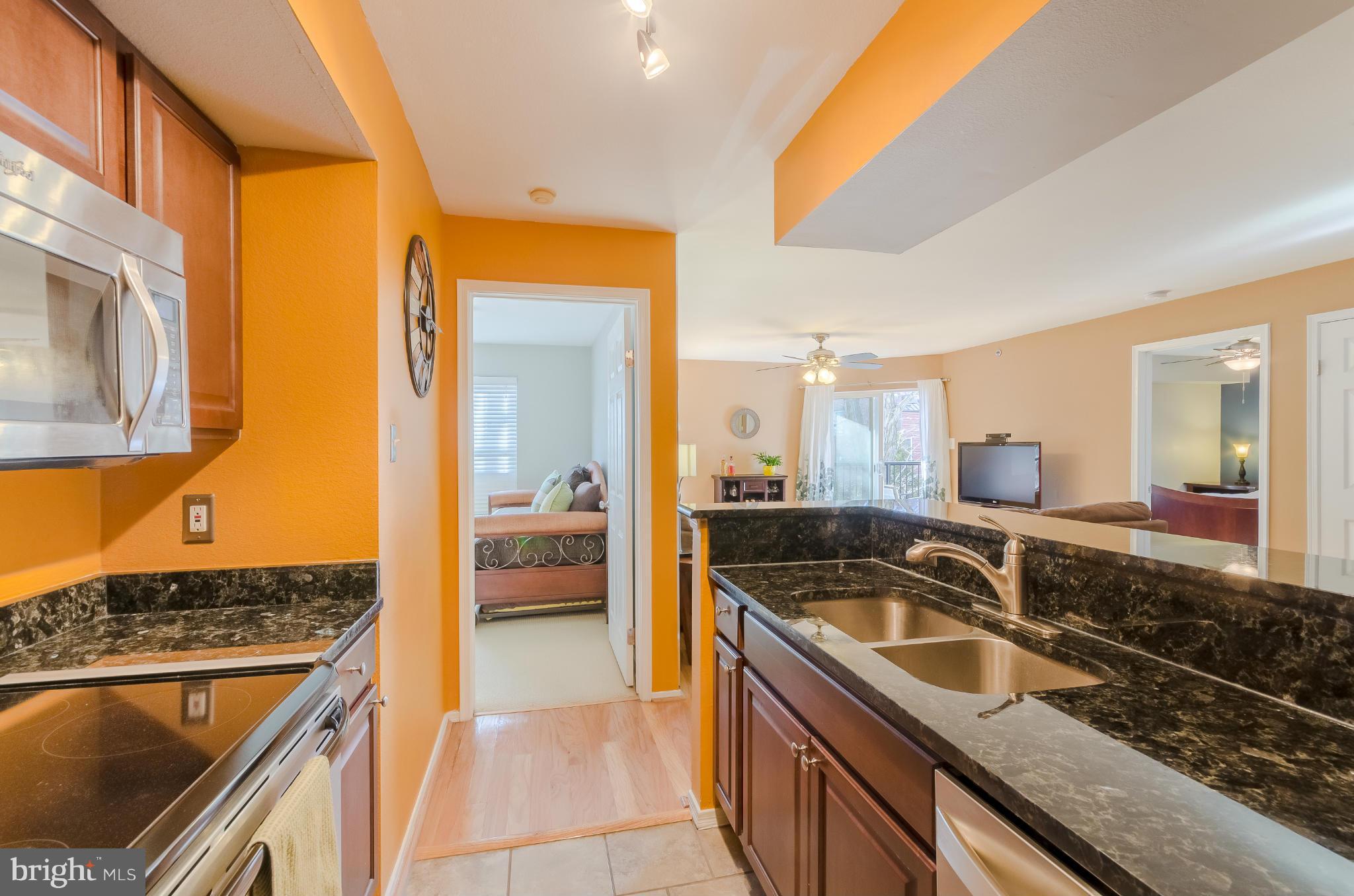 POINTE AT PARK CENTER - Residential