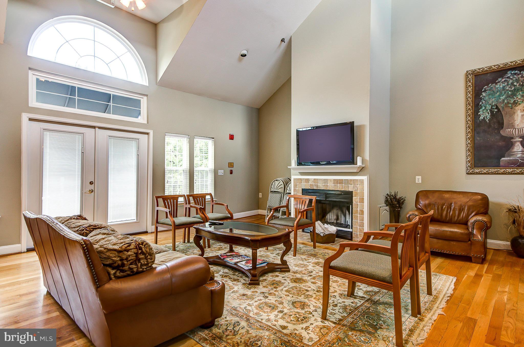 POINTE AT PARK CENTER - Residential