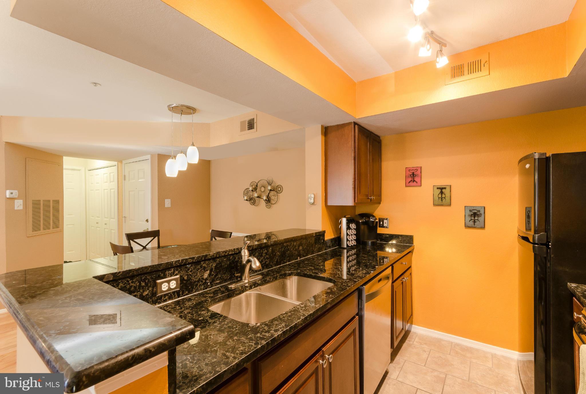 POINTE AT PARK CENTER - Residential