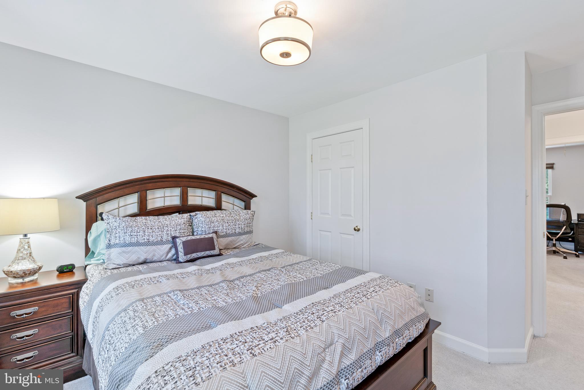 ASHLEY HOLLOW - Residential