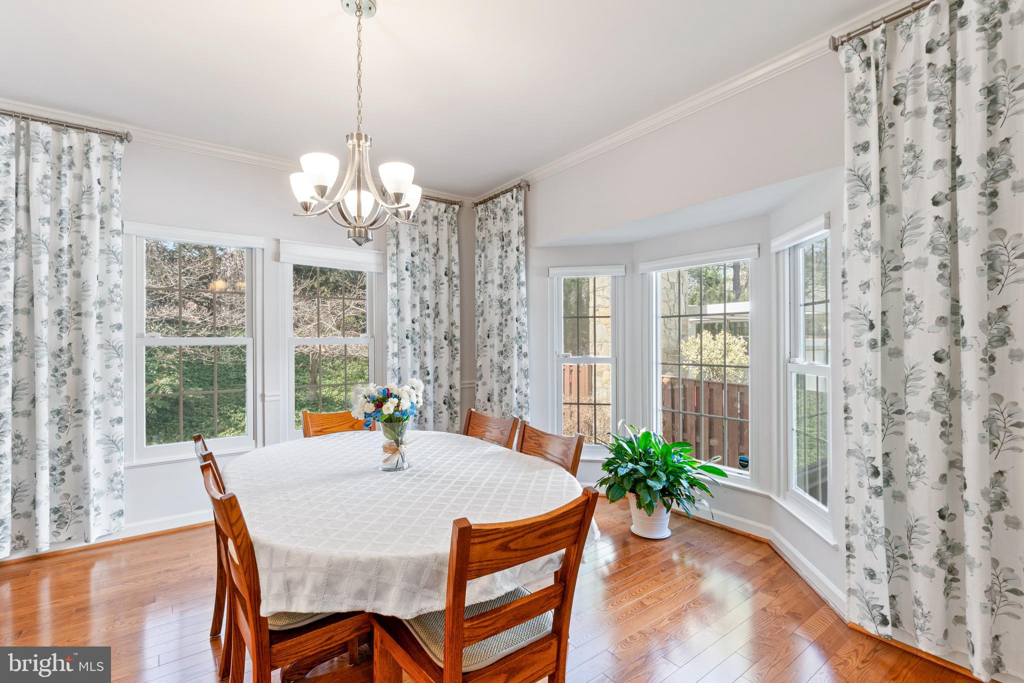 2803 SHADOWRIDGE DRIVE